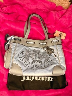 *NWT*Juicy Couture Europe Exclusive Baby Blue Daydreamer Tote